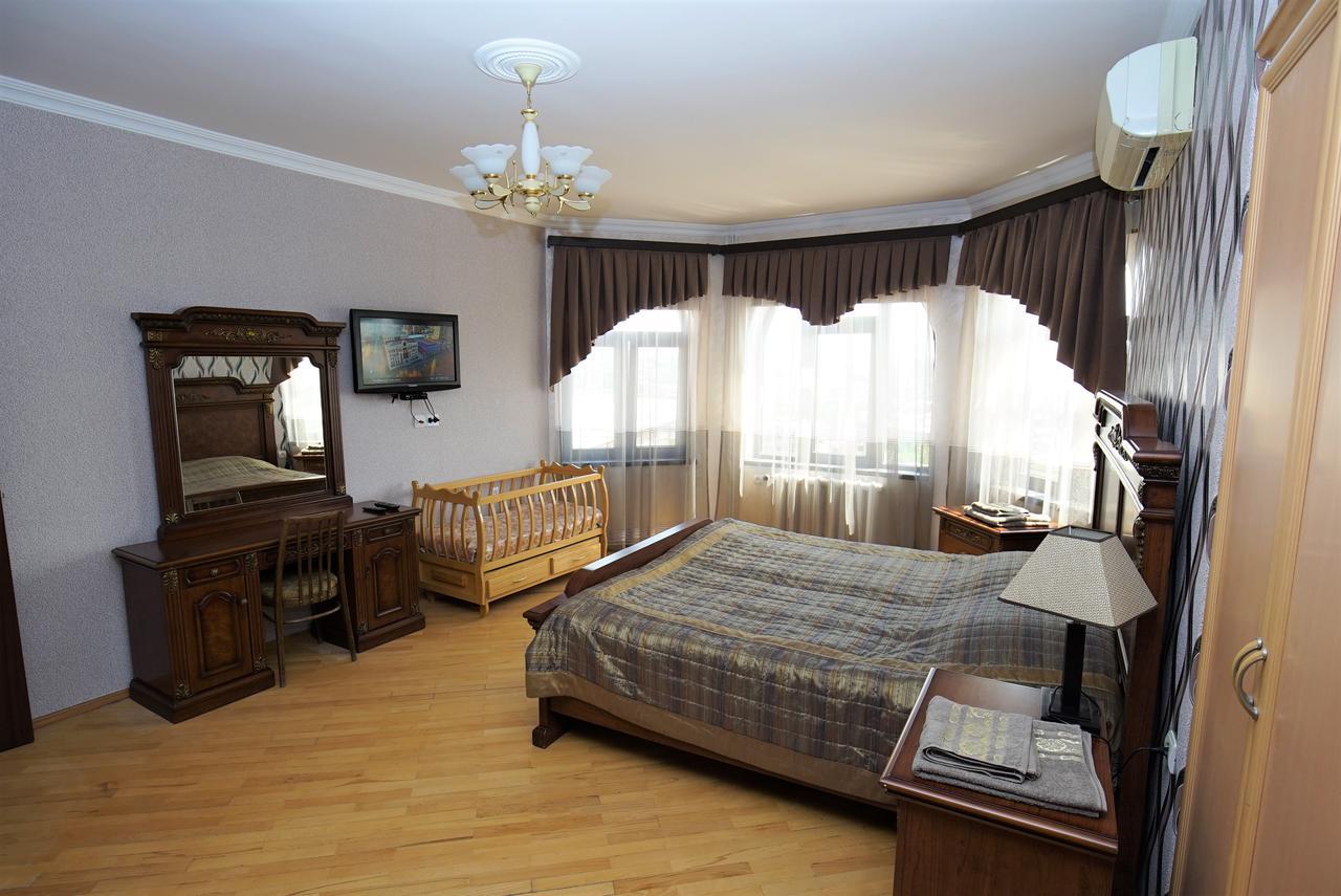 Nice House In The Heart Of The City Γιερεβάν Εξωτερικό φωτογραφία