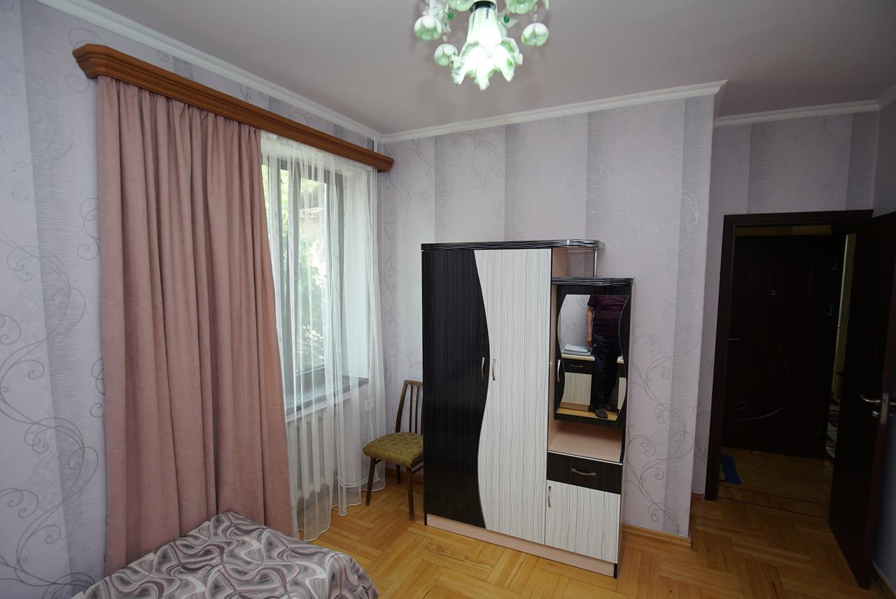 Nice House In The Heart Of The City Γιερεβάν Εξωτερικό φωτογραφία