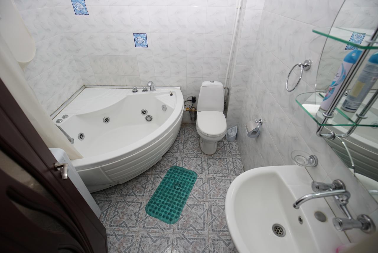 Nice House In The Heart Of The City Γιερεβάν Εξωτερικό φωτογραφία
