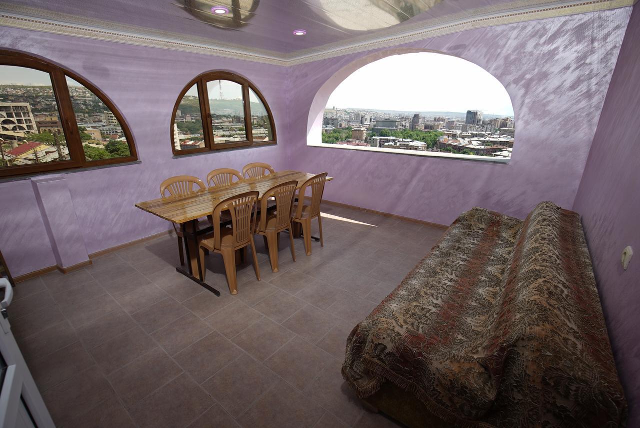 Nice House In The Heart Of The City Γιερεβάν Εξωτερικό φωτογραφία