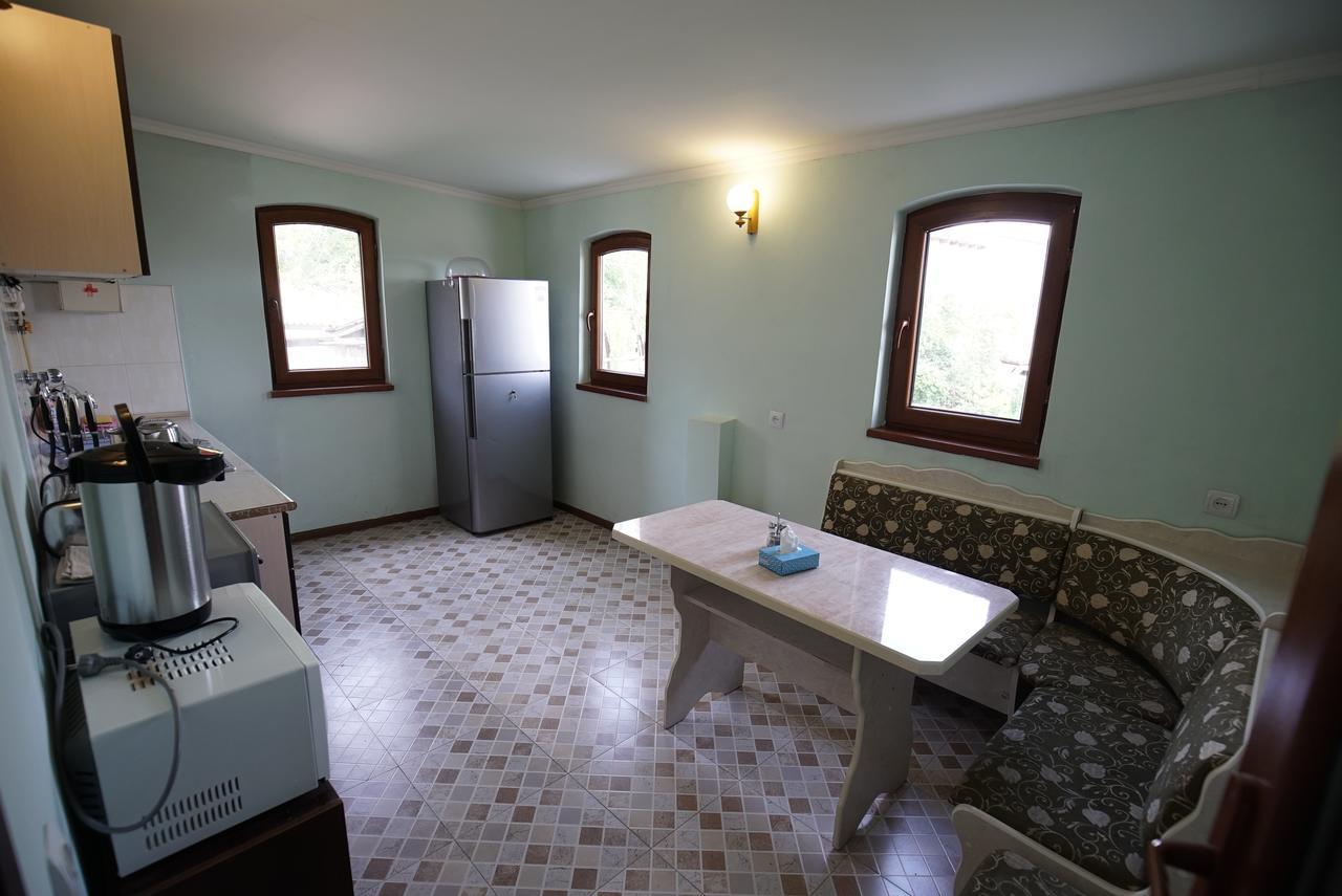 Nice House In The Heart Of The City Γιερεβάν Εξωτερικό φωτογραφία