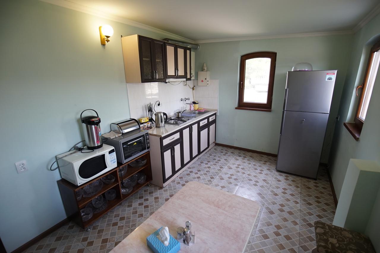 Nice House In The Heart Of The City Γιερεβάν Εξωτερικό φωτογραφία